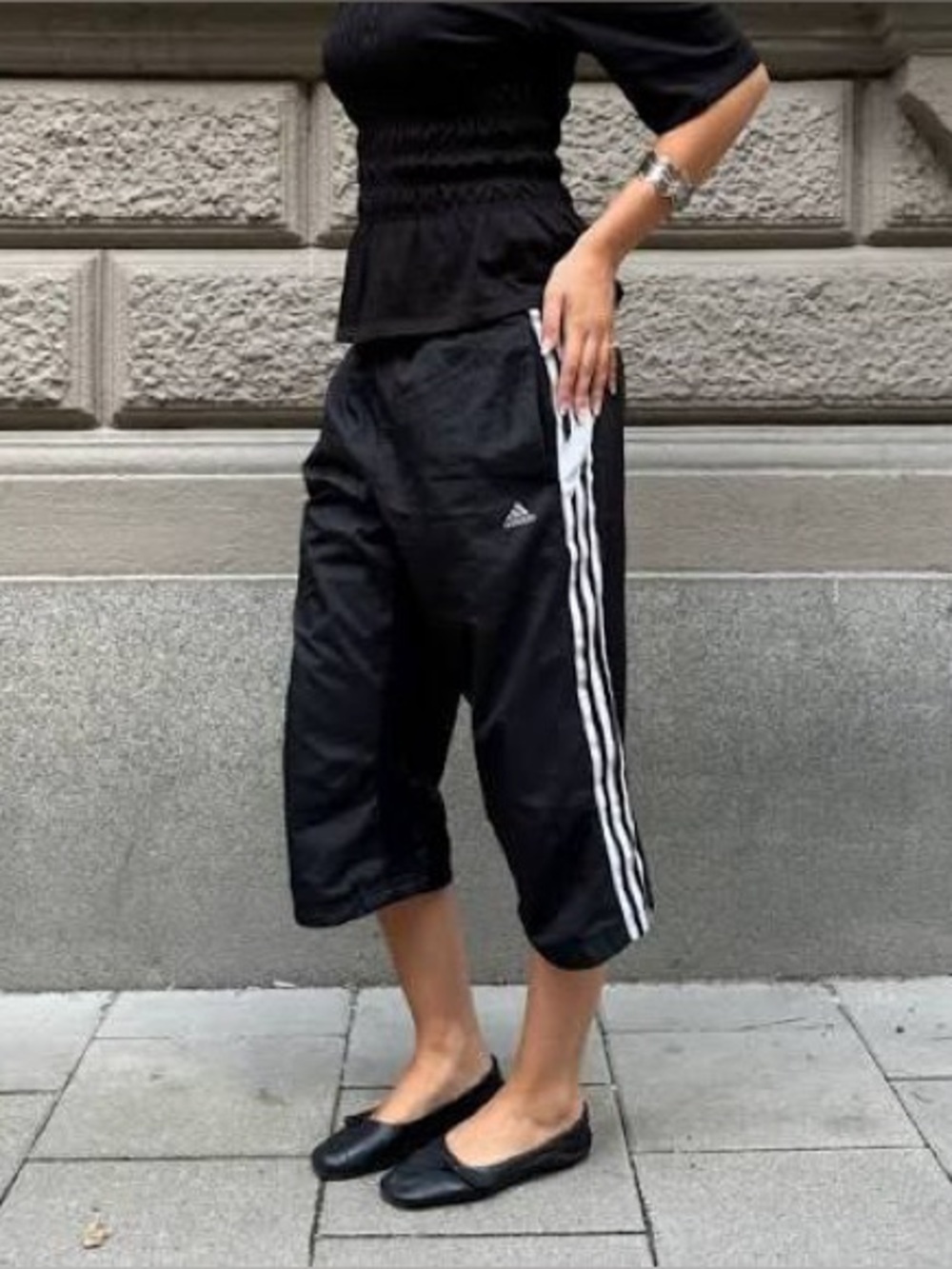 Adidas Vtg Y2K black 3 stripe sporty crop capri pull on pants M women